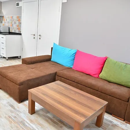Vavilla Apartment
