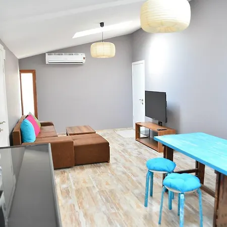 Vavilla Apartment *